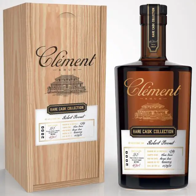 Image of the front of the bottle of the rum Clément Rare Cask Collection Robert Peronet